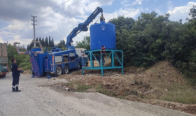 Manisa Büyükşehir Belediyesi, içinde bulunulan yaz sezonunda, üreticilerin ürünlerini sulamada