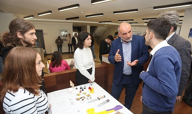 Canik Belediyesi, eğitim hayatına yönelik destekleriyle gençlerin yanında olmaya devam