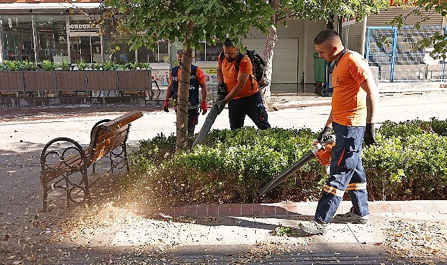 Çankaya Belediyesi'nin semtlerde başlattığı genel temizlik çalışmaları Seyran bölgesinin ardından kent merkezinde devam