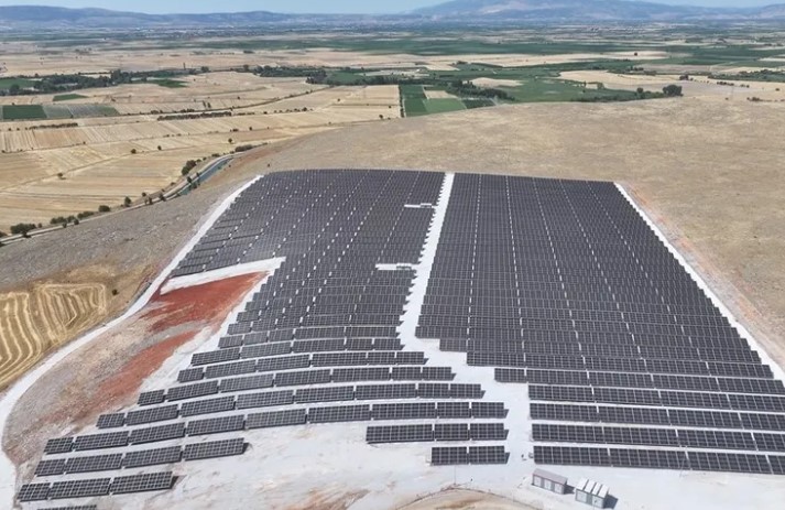 Denizli Çivril ilçesi Tokça Mahallesi’nde kurulan Güneş Enerji Santrali (Tokça