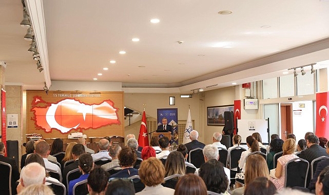 Dokuz Eylül Üniversitesi (DEÜ) ev sahipliğinde “Zaferin Adı Türkiye” vurgusuyla