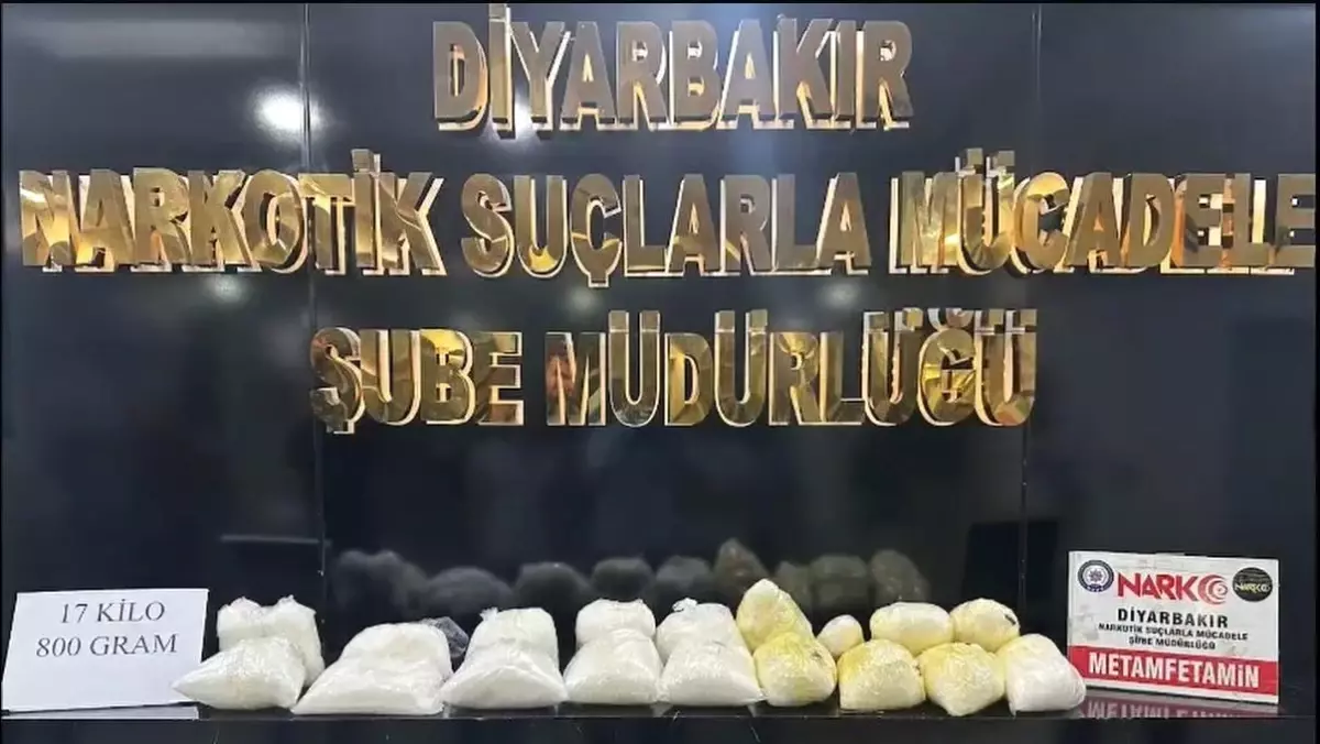 Diyarbakır'da gerçekleştirilen 3 ayrı operasyonda toplam 43 kilogram uyuşturucu madde