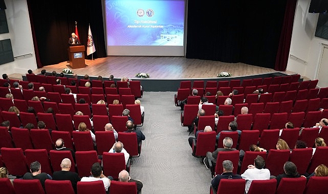 Ege Üniversitesi Tıp Fakültesi (EÜTF),  sunduğu sağlık hizmetleriyle, donanımlı ve yetkin