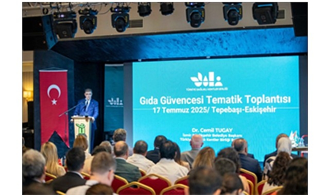 Eskişehir’de düzenlenen Gıda Güvenliği Paneli’nde konuşan Sağlıklı Kentler Birliği ve