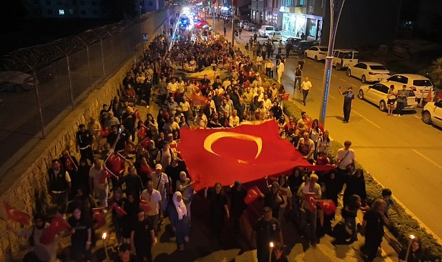 15 Temmuz Demokrasi ve Milli Birlik Günü Gölcük’te, vatandaşların yoğun
