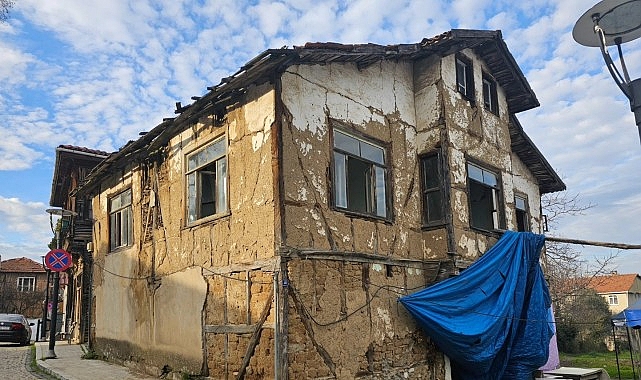 Gölcük Belediyesi, Saraylı Mahallesi’nde bulunan korunması gereken kültür varlığı niteliğindeki