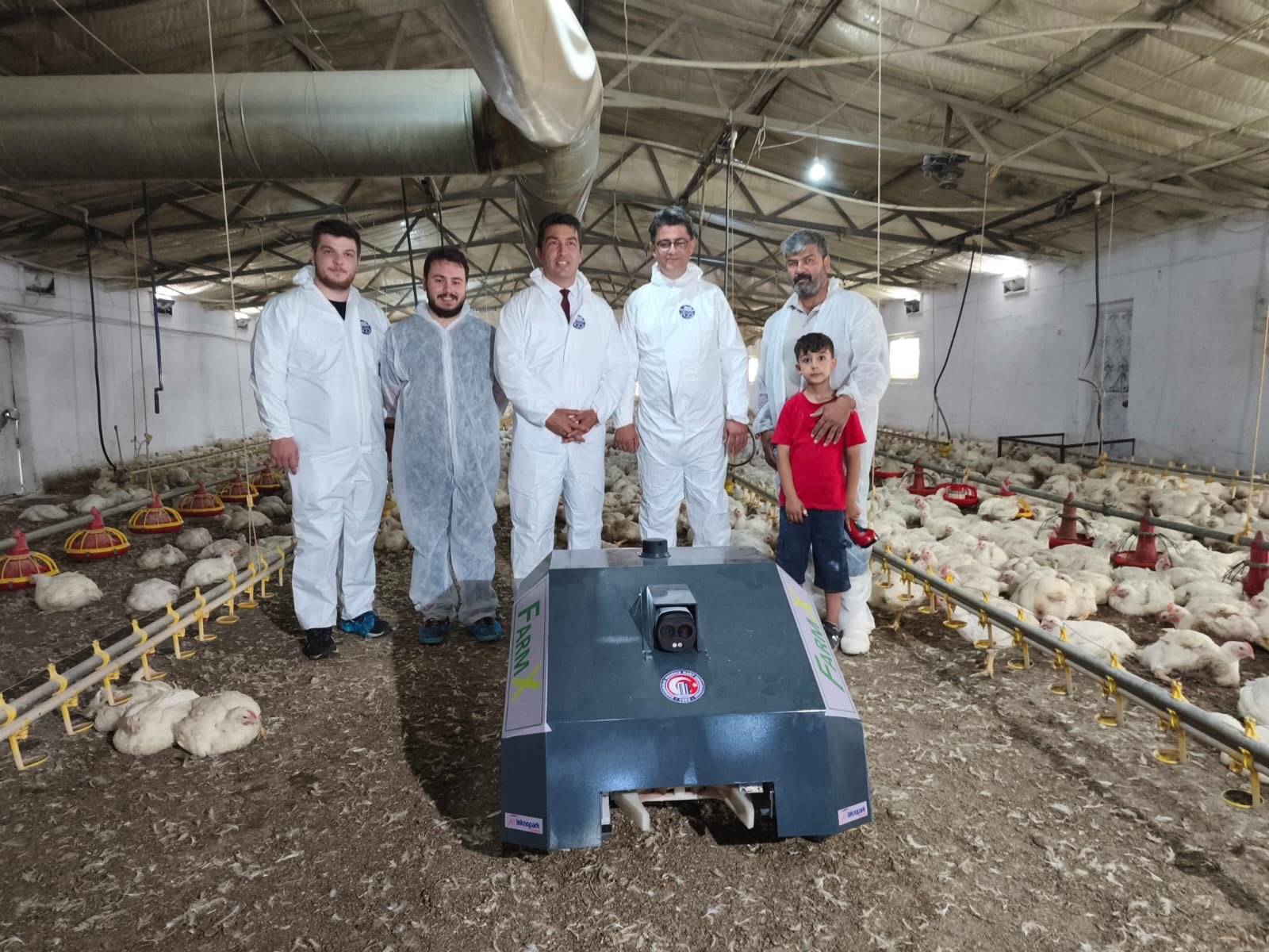 ilk-yerli-kanatli-saglik-takip-robotu
