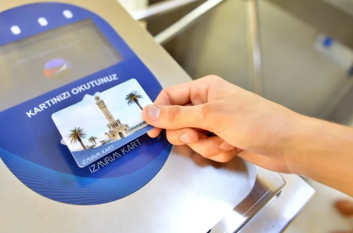 İzmir Büyükşehir Belediyesi’ne bağlı ESHOT, İZULAŞ, İZDENİZ, Metro ve Tramvay