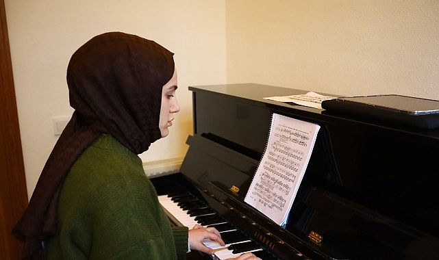 Kadıköy Belediyesi Gençlik Sanat Merkezi’nde 5-21 Ağustos tarihleri arasında gençlere