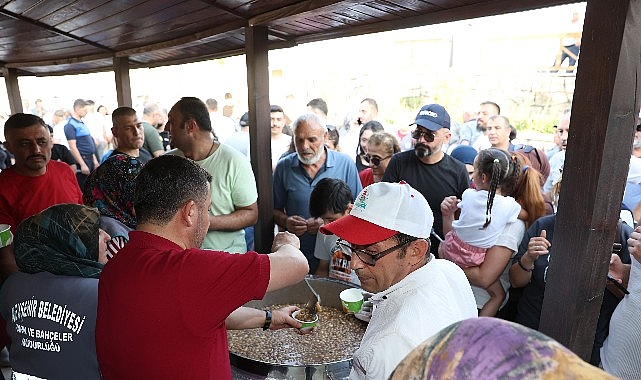 Nevşehir Belediyesi tarafından Muharrem Ayı dolayısıyla vatandaşlarımıza Kahveci Dağı’nda aşure