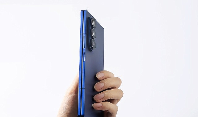 Teknoloji devi Samsung Electronics’in yeni katlanabilir telefon serisi; yeni trendleri