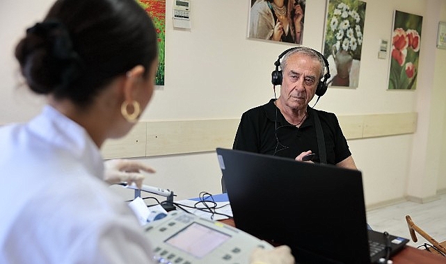 Konak Belediyesi’nin İleri Yaş Sağlıklı Yaşam Merkezi, kurs ve etkinlikleriyle