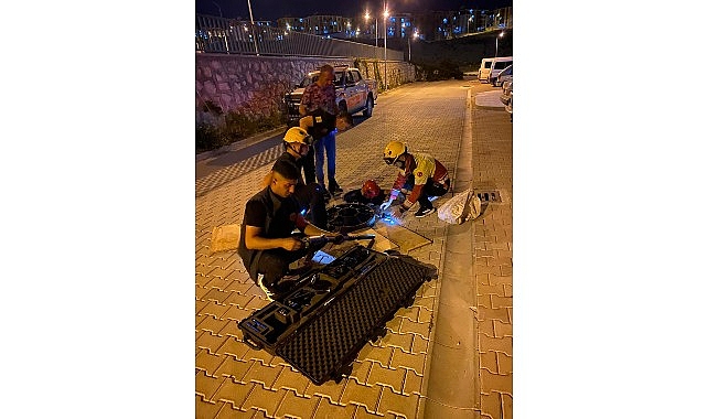 Konya Büyükşehir Belediyesi İtfaiye ekipleri, dün akşam yürekleri ısıtan bir