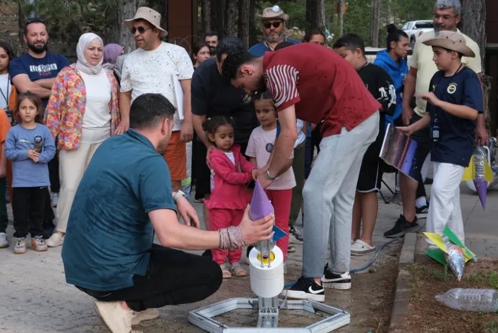 Konya Bilim Merkezi’nin “Herkese Biraz Gökyüzü” sloganıyla düzenlediği Astrofest’in 6’ncısına