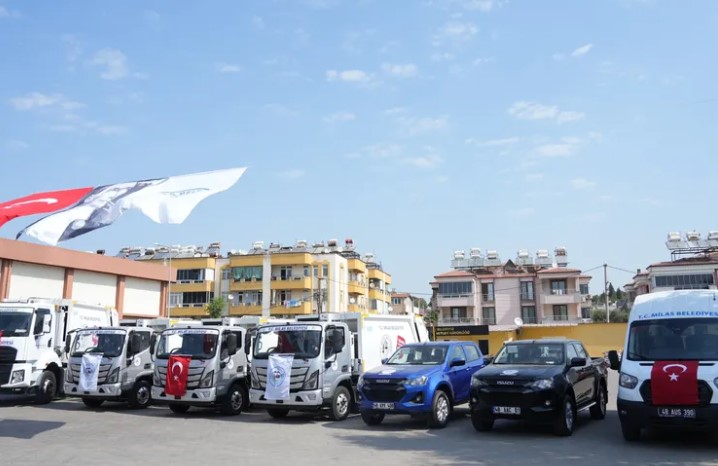 Kırsal ve merkez mahalleleriyle geniş bir coğrafyaya hizmet veren Milas