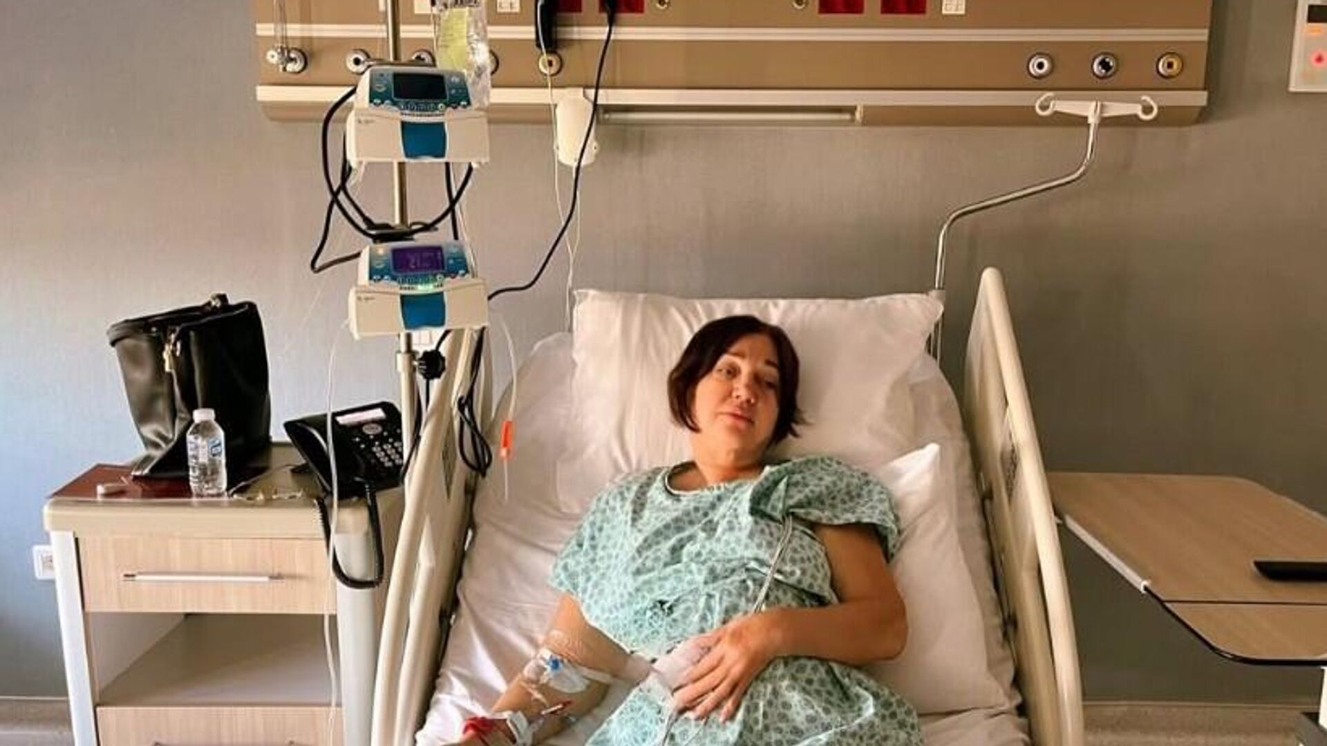 Mayıs ayında anjiyo yapılan ünlü sanatçı Nazan Öncel'in hastaneye kaldırıldığı