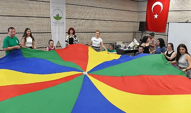 Osmangazi Belediyesi Engelli Bakım Merkezi (OBAM), özel gereksinimli bireyleri müzik