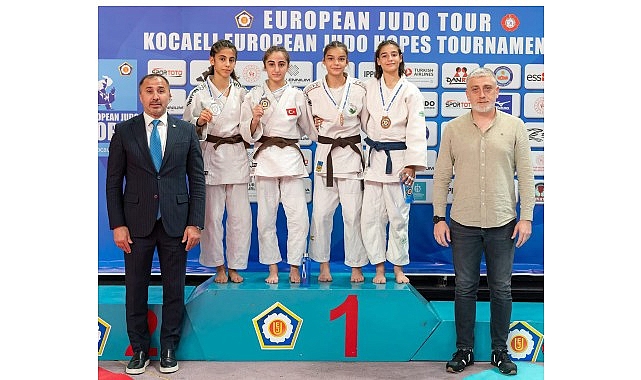 Osmangazi Belediyespor Kulübü judocusu Melek Saraç, Kocaeli’de düzenlenen Yıldızlar Avrupa