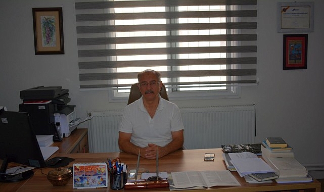 Ege Üniversitesi Birgivi İlahiyat Fakültesi Dekanı Prof. Dr. Muhammet Hanefi