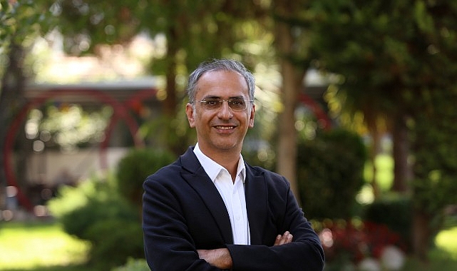 Üsküdar Üniversitesi Sosyoloji Bölümü Başkanı Prof. Dr. Barış Erdoğan, tüm