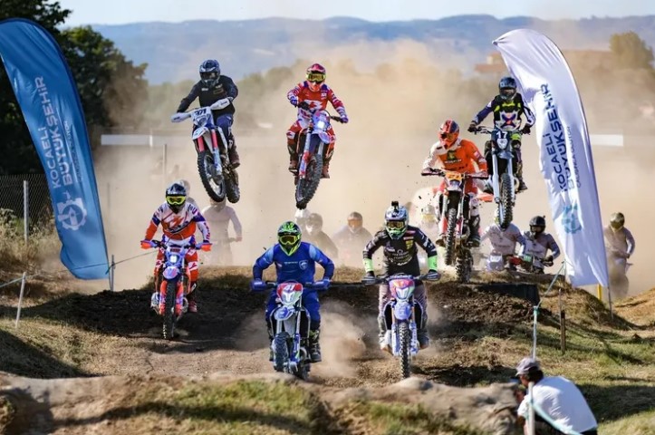 Kocaeli Büyükşehir Belediye Başkanı Doç. Dr. Tahir Büyükakın, Motocross Park