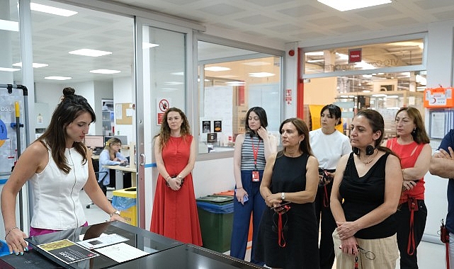 Teka’nın İzmir’deki üretim tesislerinde basın mensuplarının sorularını yanıtlayan TEKA Avrasya CEO’su