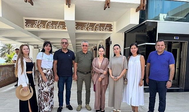 Kemer Belediye Başkanı Necati Topaloğlu, farkındalık yaratmak için Kemer’de her