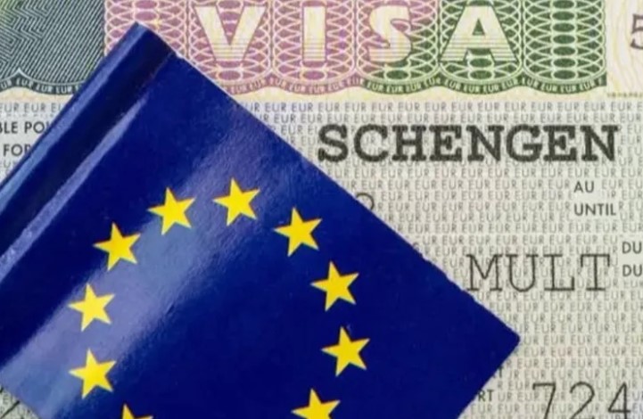 Bulgaristan Turizm Bakanı Miroslav Borşoş, 15 Temmuz itibarıyla yürürlüğe giren