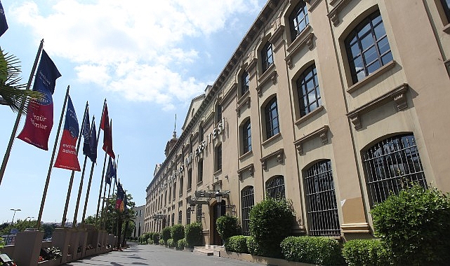 Kadir Has Üniversitesi, Yükseköğretim Kalite Kurulu (YÖKAK) tarafından yürütülen Kurumsal