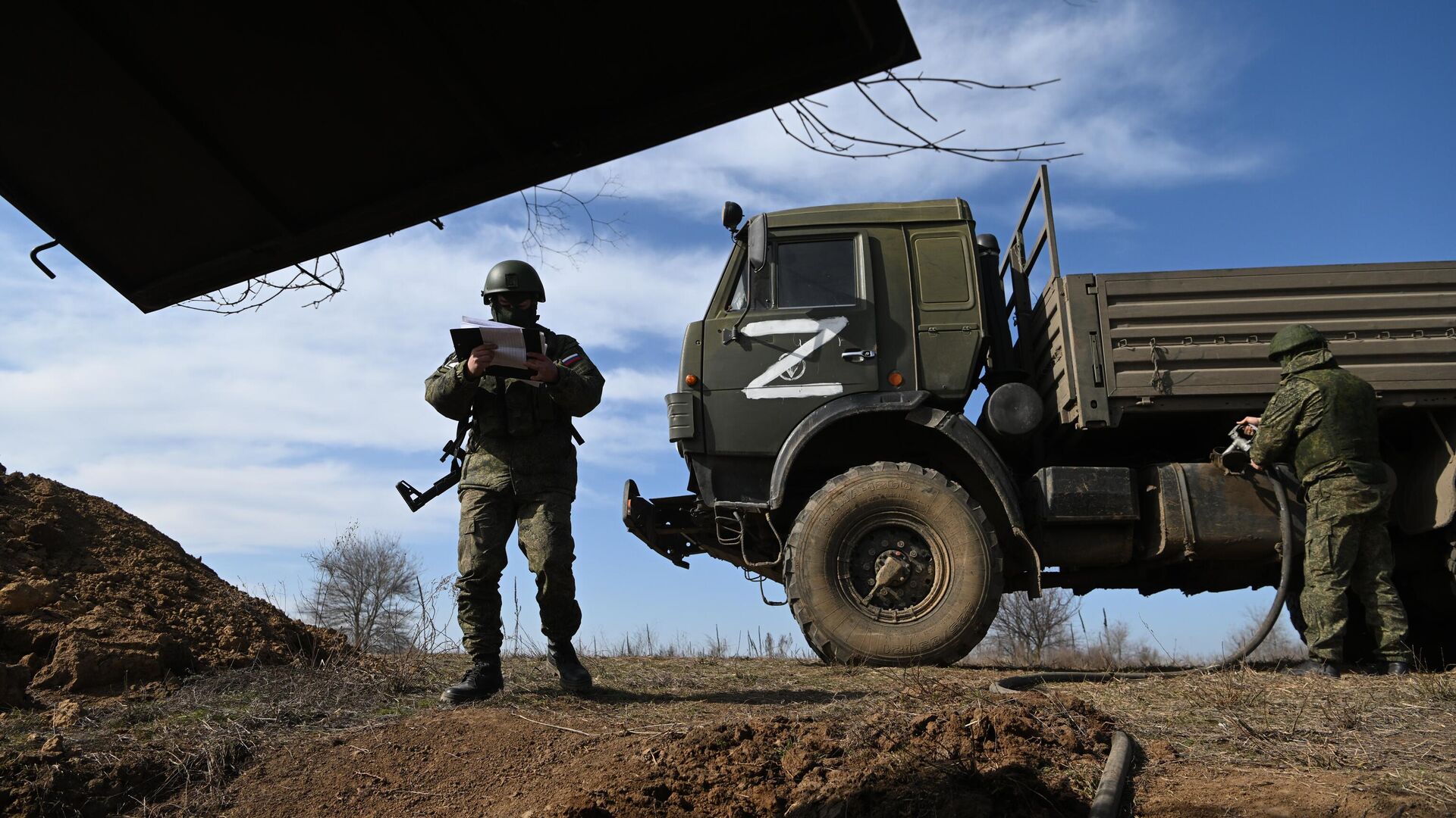 İlerleyişini sürdüren Rus birlikler, Donetsk Halk Cumhuriyeti’nde iki yerleşim biriminin