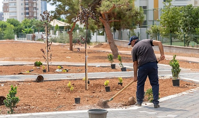 Doğayla uyumlu kentleşme anlayışıyla hareket eden Mersin Yenişehir Belediyesi, yeşillendirme