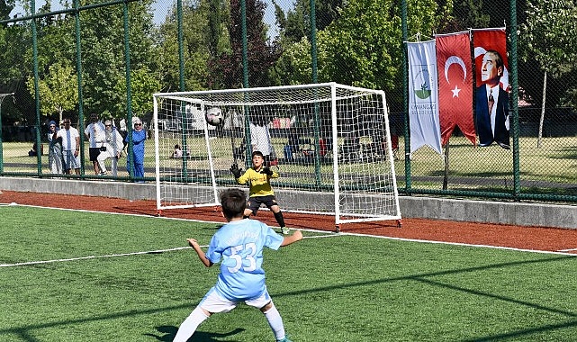 Osmangazi Belediyesi’nin 8-10 yaş aralığındaki çocuklar için düzenlediği Yıldız Cup