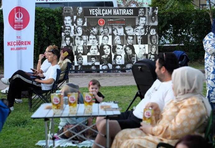 Ankara Keçiören Belediyesi’nin kültür ve sanat programı çerçevesinde düzenlenen açık