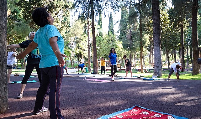 Antalya Büyükşehir Belediyesi, Antalyalıların güne zinde başlayabilmesi amacıyla sabah sporu
