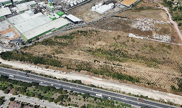 Kocaeli Büyükşehir Belediyesi’nin devam eden Başiskele Kavşak Projesi sırasında trafik
