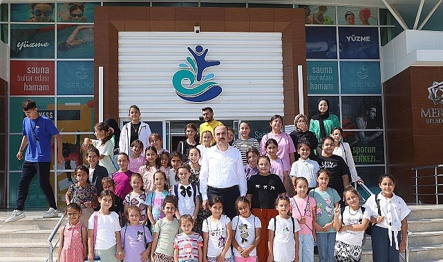 Konya Büyükşehir Belediyesi, "Yüzme Bilmeyen Kalmasın" projesini yaz tatilinde merkeze