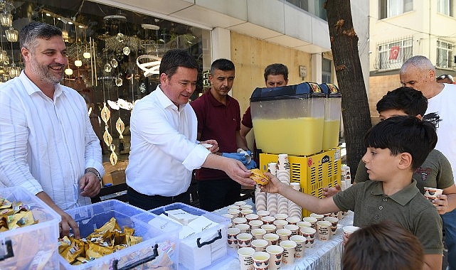 Osmangazi Belediye Başkanı Erkan Aydın, cuma namazı sonrası, mahalle ziyaretlerini