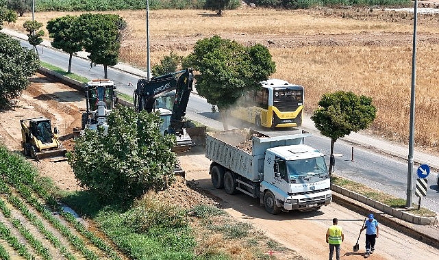 Aydın Büyükşehir Belediyesi, kent genelinde eş zamanlı olarak sürdürülen yol