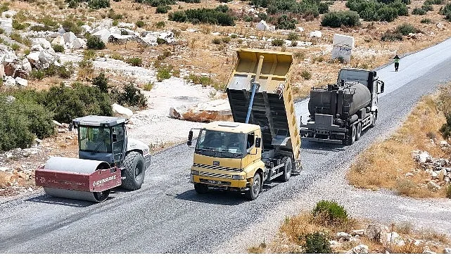 Aydın Büyükşehir Belediyesi, hem şehir merkezinde hem de kırsalda ulaşımı