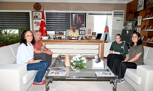 Kemer Belediye Başkanı Necati Topaloğlu’nun “Eğitim varsa gelecek var” projesi