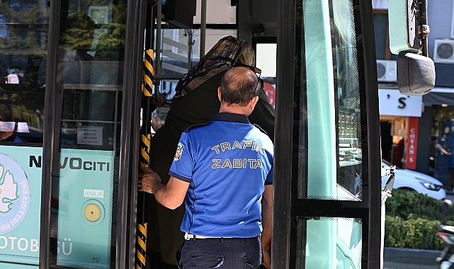Manisa Büyükşehir Belediyesi, vatandaşların sıcak havalarda daha konforlu ulaşım sağlamaları