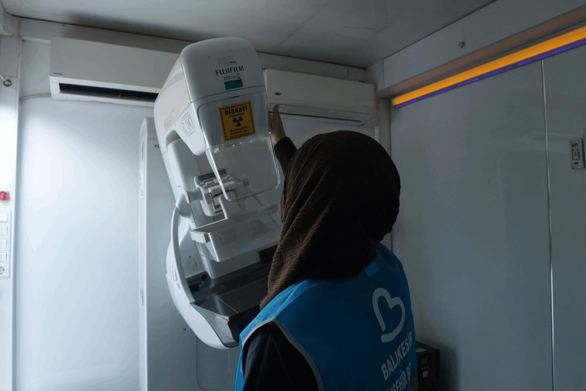 Mobil KETEM Tırı, kanserde erken teşhisin önemine dikkat çekmek ve