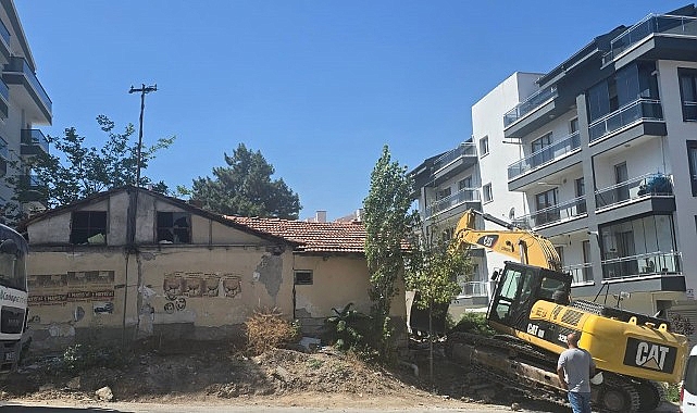 Çankaya Belediyesi, planlı yapılaşma amacıyla ilçe sınırlarında metruk ve tehlike