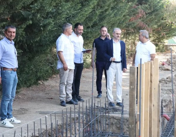 Kocaeli Çayırova Belediye Başkanı Bünyamin Çiftçi, ilçede yapımı süren çalışmaların