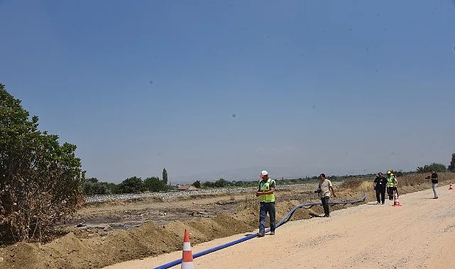 Salihli Belediyesi, Çukuroba Mahallesi’nde 25 yıldır devam eden altyapı sorununu