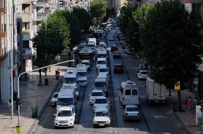 Denizli Büyükşehir Belediyesi, kent içi ulaşımı daha verimli hale getirmek