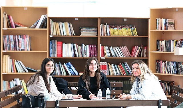 Uluslararası standartlarda eğitim vizyonu ile öğrencilerini geleceğe en güncel biçimde