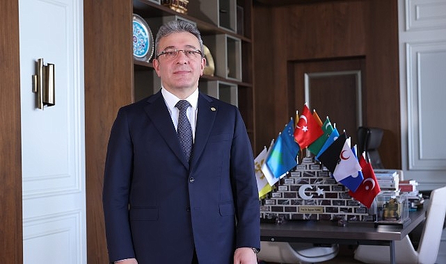 Dokuz Eylül Üniversitesi (DEÜ) Rektörü Prof. Dr. Bayram Yılmaz, 30