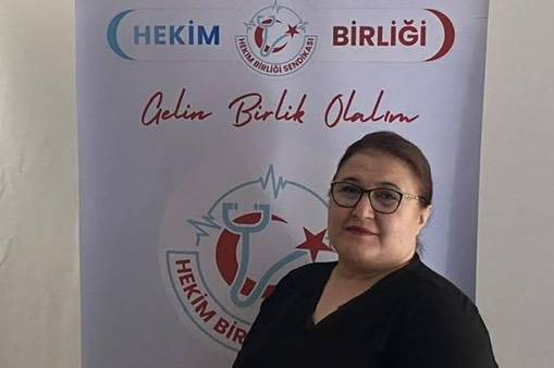 dis-hekimlerinin-hakli-mucadelesine-omuz-veriyoruz-