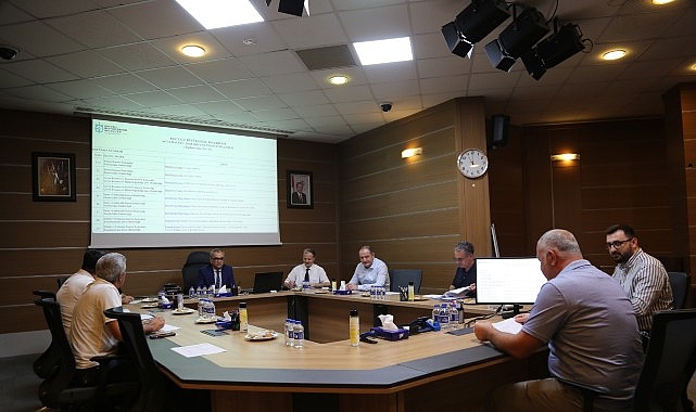 Kocaeli Büyükşehir Belediyesi’nin haftalık encümen toplantısında alınan kararlar görüşüldü. Toplantıda
